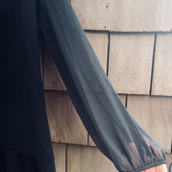 Tommy Hilfiger Keyhole Neckline Black Dress Chiffon Sleeves Ruffle Bottom 10 - Picture 4 of 11